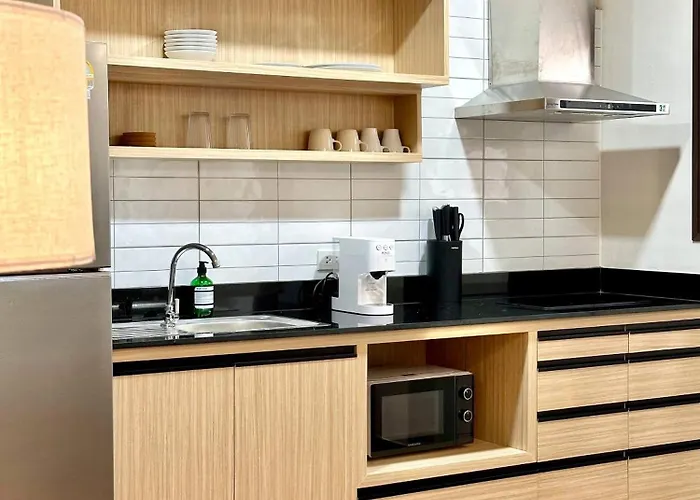 Spacious 2br2ba In Thonglor With Wifi & Balcony Apartment
