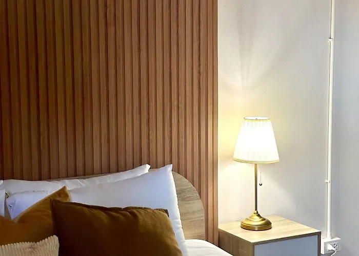 Spacious 2br2ba In Thonglor With Wifi & Balcony Apartment Bangkok