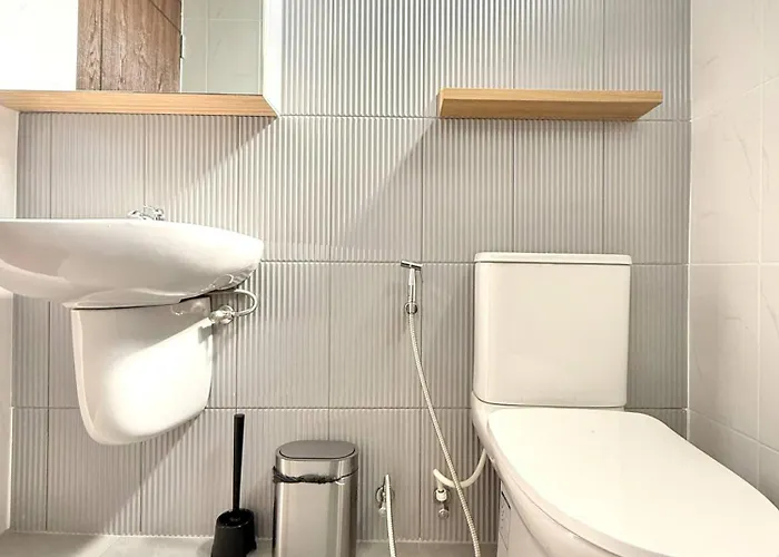 Apartment Spacious 2br2ba In Thonglor With Wifi & Balcony Bangkok