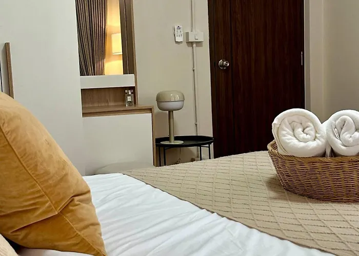 Spacious 2br2ba In Thonglor With Wifi & Balcony