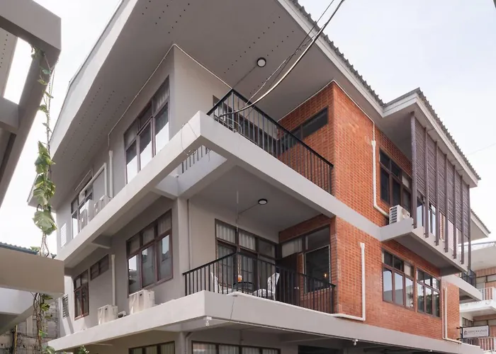 Spacious 2br2ba In Thonglor With Wifi & Balcony Apartment Bangkok