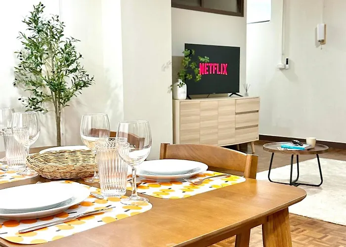 Spacious 2br2ba In Thonglor With Wifi & Balcony Bangkok
